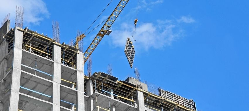 Formwork and Pod Hoists being used by aussie hoist